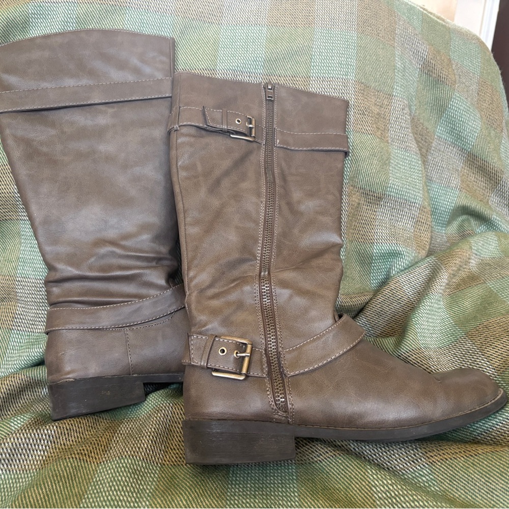 Brash Taupe Heeled Boots